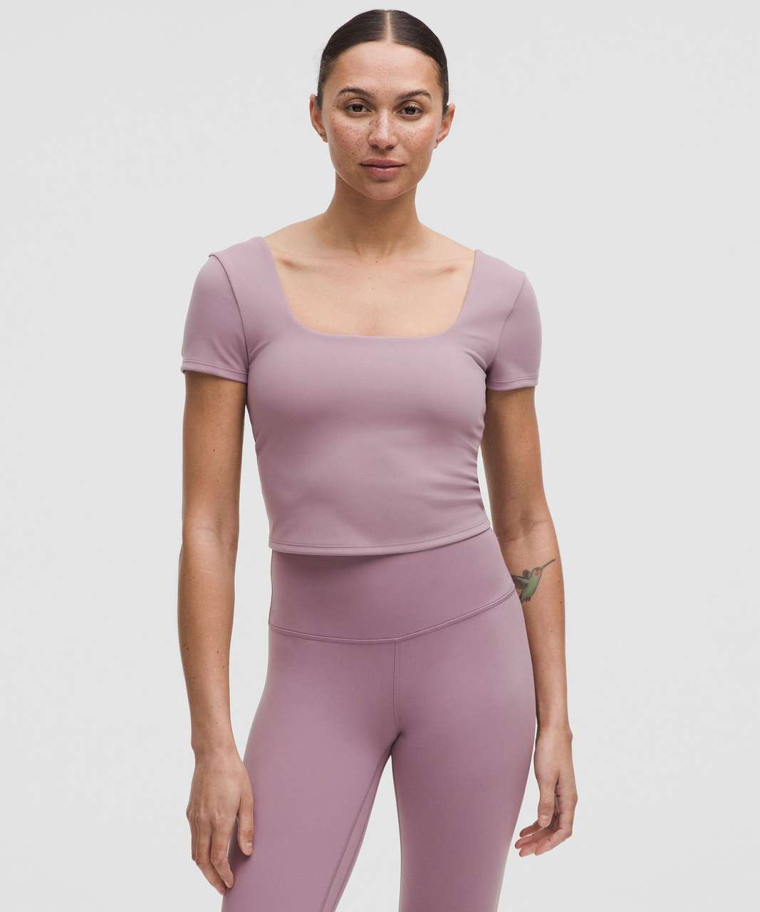 Wunder Under SmoothCover Square-Neck T - Lavander Lux Sz 6